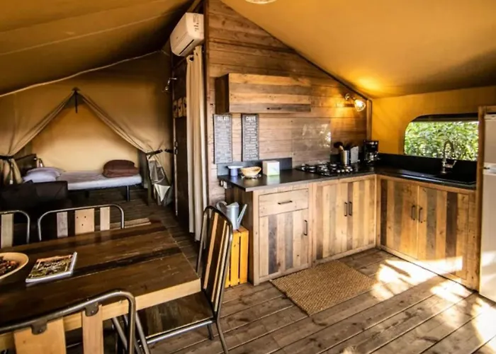 Tente Avec Terrasse - 5 Pers, 2 Ch, Refrigerateur - Api-1-52-1658 Campingplads Sartène