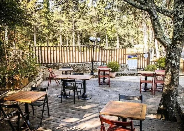 Tente Avec Terrasse - 5 Pers, 2 Ch, Réfrigérateur - Api-1-52-1658 Camping *
